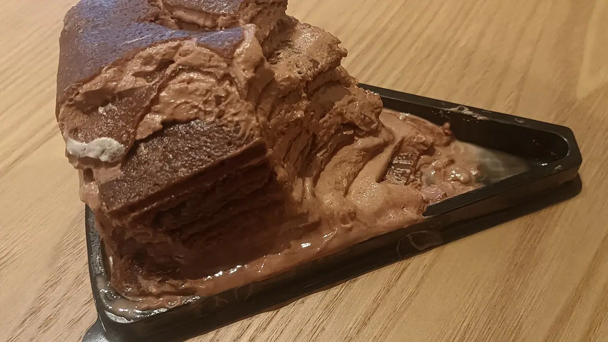 Mini man-cakes – cake shop in Sparkbrook, Birmingham